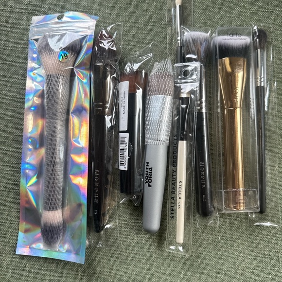 Other - ✨ HUGE Makeup Brush Bundle – Name Brands 🔥